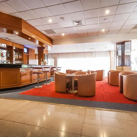 Aparthotel Crown Elamaris