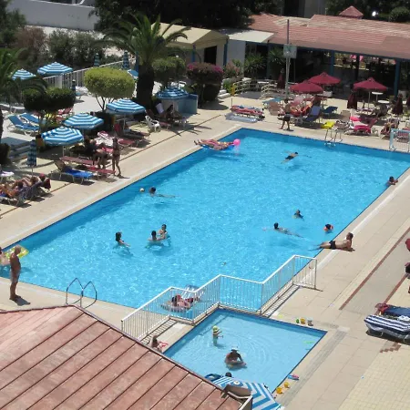 Aparthotel Crown Elamaris Protaras