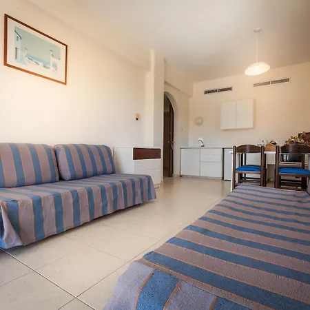 Aparthotel Crown Elamaris Protaras