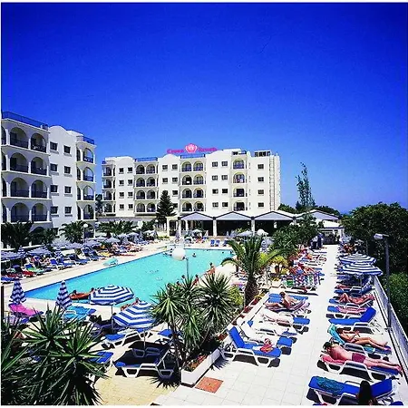 Crown Elamaris Aparthotel Protaras