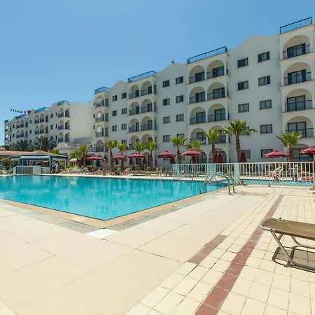 Crown Elamaris Aparthotel