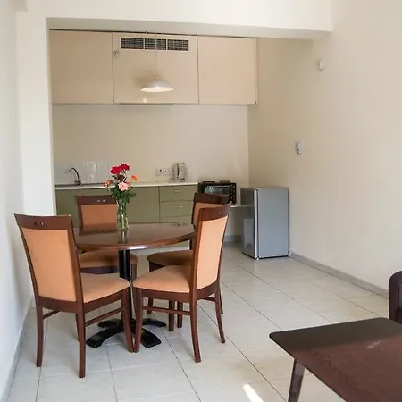Aparthotel Crown Elamaris Protaras