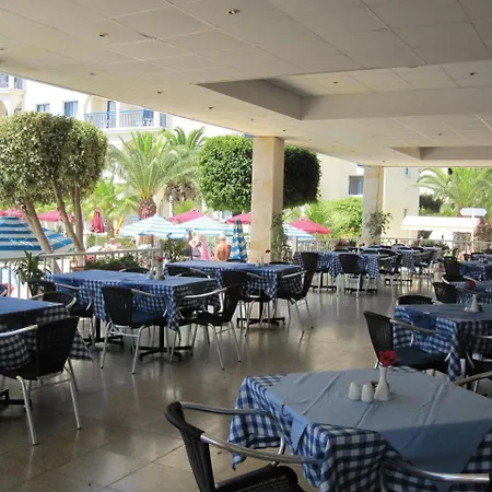 Aparthotel Crown Elamaris