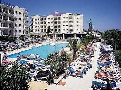 Crown Elamaris Apartahotel